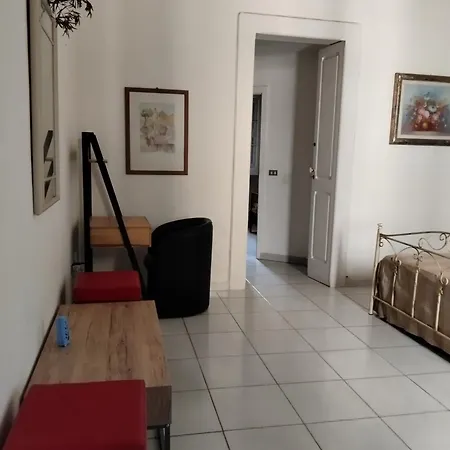 Il Cortile Di San Lazzaro